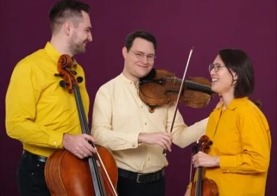 Drei Musiker*innen